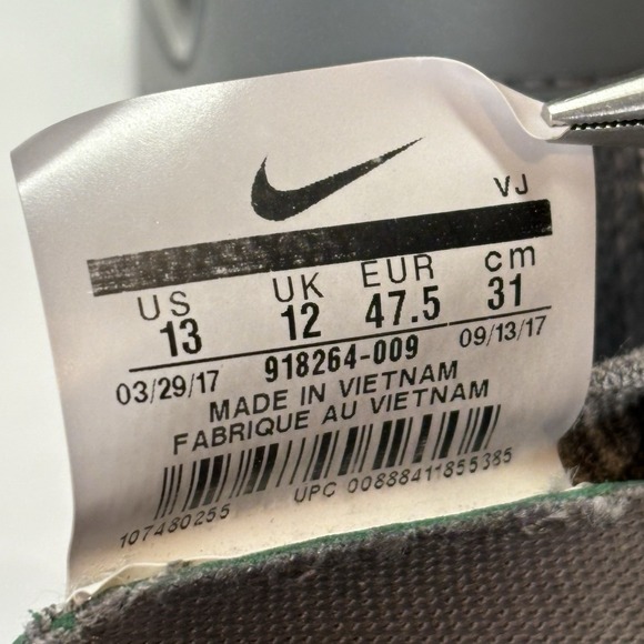 Nike Zoom Mariah Flyknit Racer Mens Size 13 Black Gray Running Shoes Sneakers - Picture 15 of 16